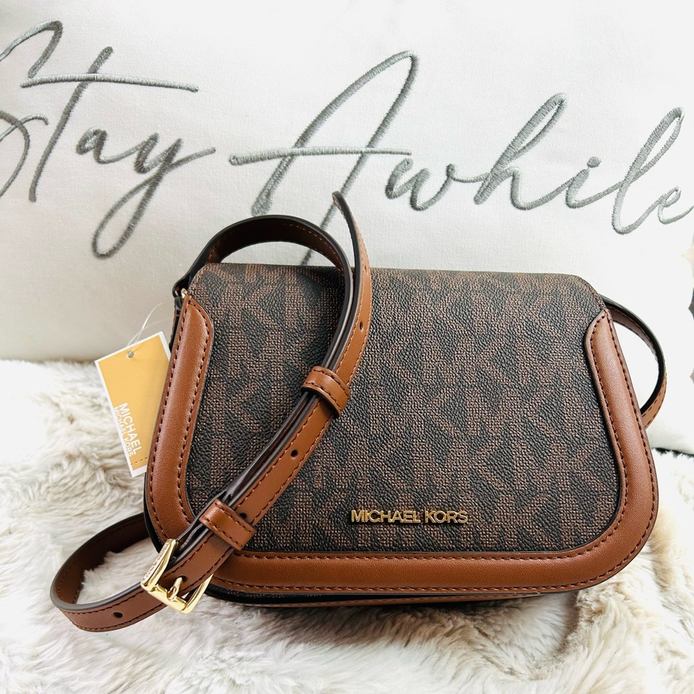NWT authentic Michael Kors Lucie saddle Leather Bag